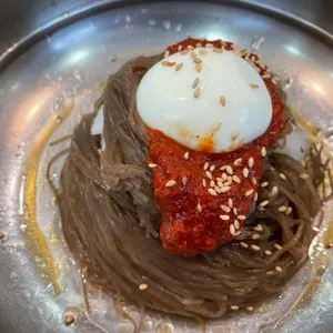 육쌈냉면 사진