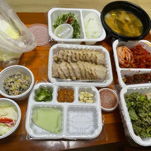 꽃피우는기와보쌈 사진
