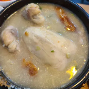 이우철 한방누룽지 삼계탕 사진