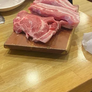 pan쓰리솥뚜껑김치삼겹살 사진