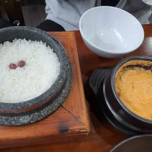 두리원 손두부 사진