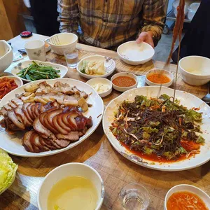 장인족발608 사진
