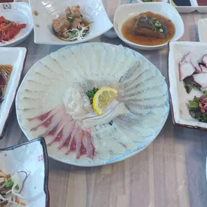 동해안 횟집 사진