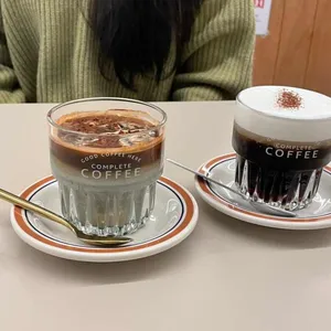 컴플리트 사진