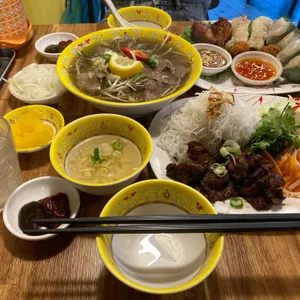 꽁 비엔 사진