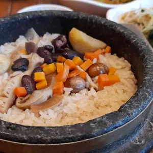 석암 돌솥밥 리뷰 사진