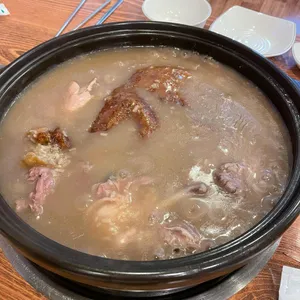 돌마리 유황오리 사진