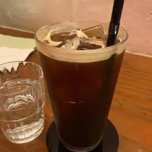 비하인드 사진