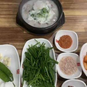 아제돼지국밥 사진