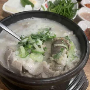 아제돼지국밥 사진
