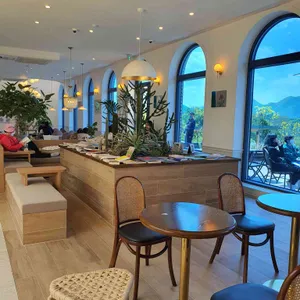 더 웨이 리뷰 사진