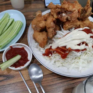 꼬랑치킨 사진