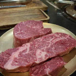 우텐더 사진