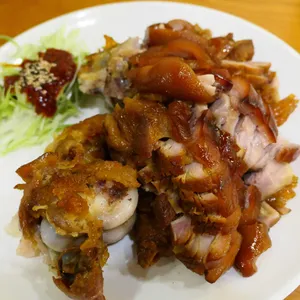 철없는족발 사진