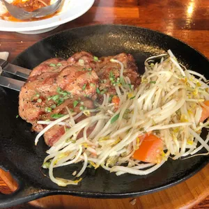 윤익 사진