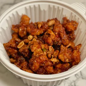엉짱윤치킨 사진
