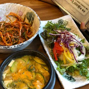 육시락 사진