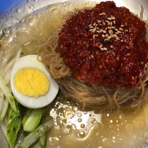 육시락 사진