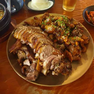 깐깐한족발 사진