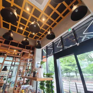 5카페&갤러리 대표 사진