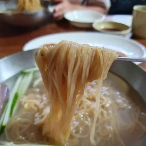 평양냉면 사진