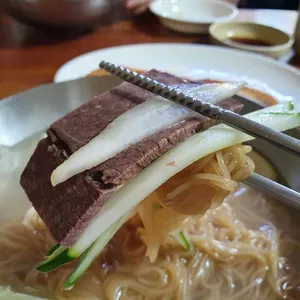 평양냉면 사진