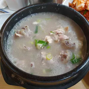 고전 한방 삼계탕 사진
