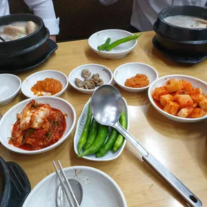 고전 한방 삼계탕 사진