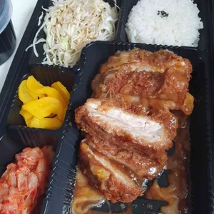 부엉이 식당 사진