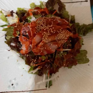 민 사진