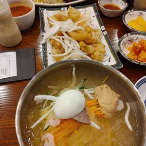 상하이문 사진