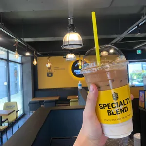 컴포즈커피 사진