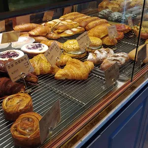 24FRAME 리뷰 사진