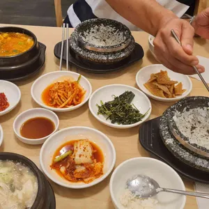 김씨네돌솥밥순두부 사진
