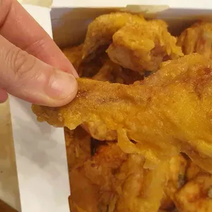 치킨플러스 사진