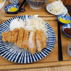 시로이 돈까스 사진