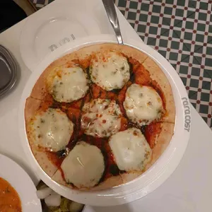 라라코스트 사진