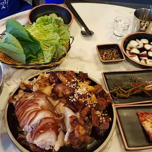 달빛족발 사진