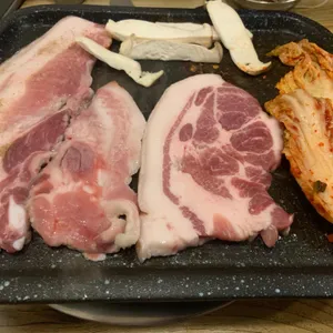 영흥정육식당 사진