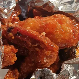 전설의치킨 사진