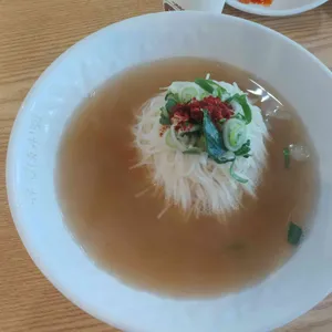 유정집 사진
