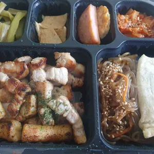 스트릿테이블 사진