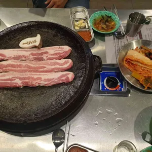 꼬장 솥뚜껑삼겹살 리뷰 사진