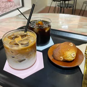 비하인드미 사진
