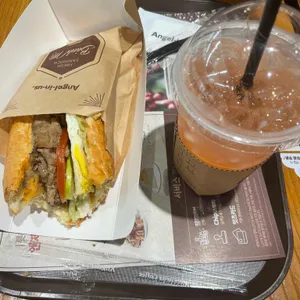 엔제리너스 사진