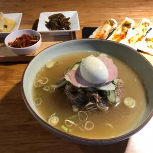북녘식당 친친 사진