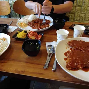 홍대돈가스 사진