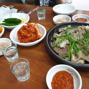 서울돼지국밥 사진