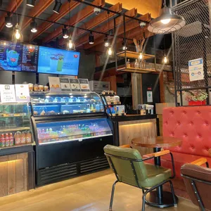 피아커 커피 리뷰 사진