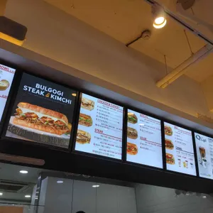퀴즈노스 리뷰 사진